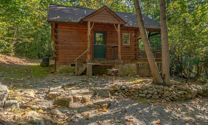 Stanardsville Cabin | Cabin #5 - Love Nest | 0 Bed, 1 Bath
