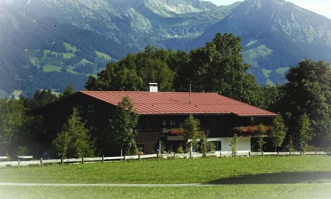 Ofterschwang Cottage | Cabin in Ofterschwang with swimming pool