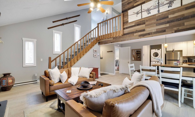 Tobyhanna Cabin | Cabin in the heart of Poconos! A Pocono Bliss! Close to Kalahari and Camelback