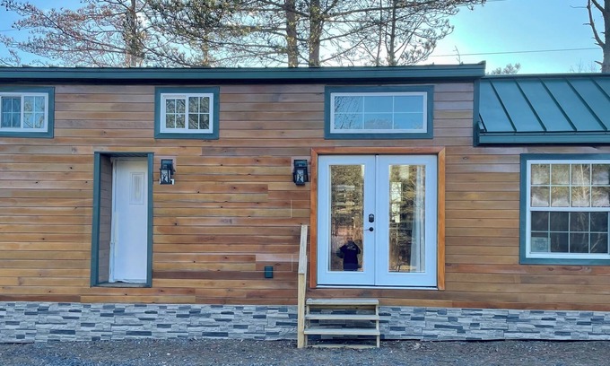 Benezette Cabin | Cabin-style tiny home along best elk viewing road