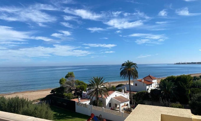 Molinell Apartment | Caleta, ático, 3 dormitorios frente al mar, by Bookindenia