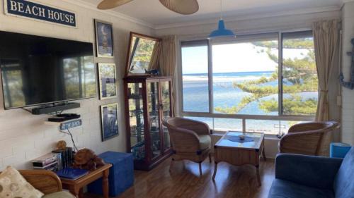 Golden Beach Apartment | Calm Waters Unit 11