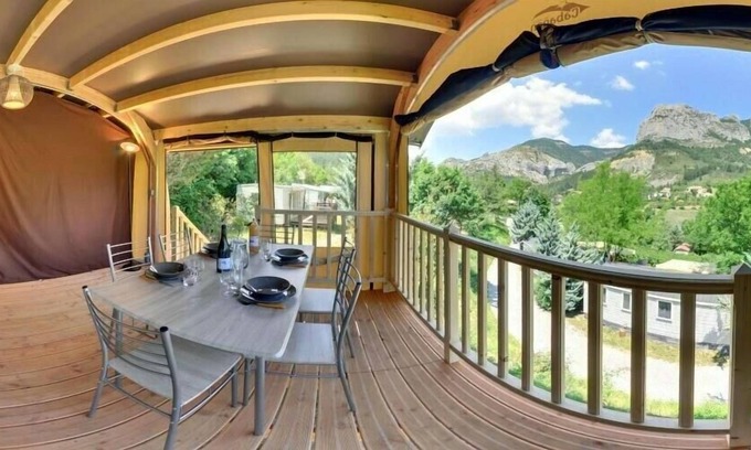 Orpierre House | Camping les Princes d'Orange**** - Toilé Nature Luxe 4 rooms 4 Adult + 1 child