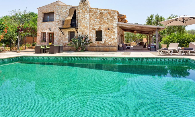 Son Antem Ski Chalet | Can Rosillo Mallorcan finca with fantastic pool in Llucmajor