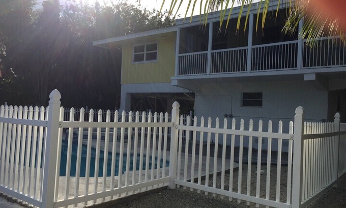 Doctor's Arm House | Canal Front Home With Pool And Hot Tub
