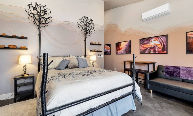 Virgin Apartment | Canyon Studio w/private courtyard, 20 minutes from Zion