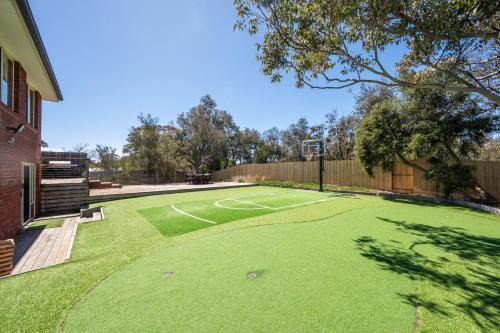 Capel Sound House | Capel Grand Villa - Pet-Friendly Beach Escape