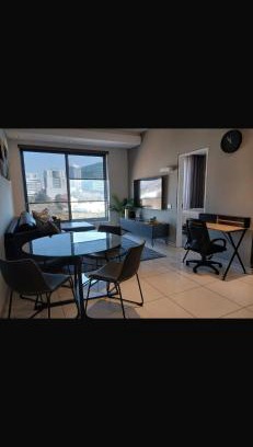 Sandown Hotel | Capitol on the Park