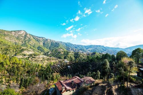 Kaul House | Captains Paradise Luxury Resort at Mukteshwar Hill Station