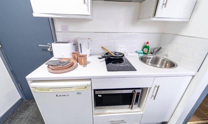 Selly Oak Apartment | Captivating 1-bed Studio in Birmingham