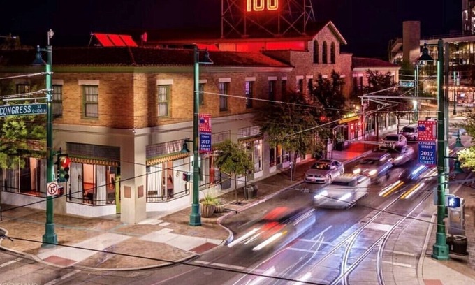 Rincon Heights Apartment | Captivating Finn - Walking distance to UA