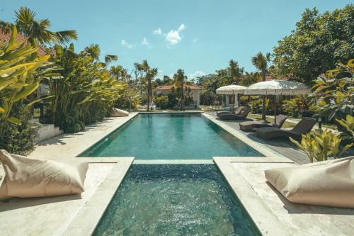 Pecatu Hotel | CARI Surf Camp & Studio's