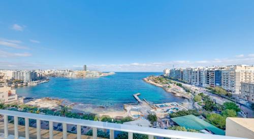 Tower Road Hotel | Carlton Hotel