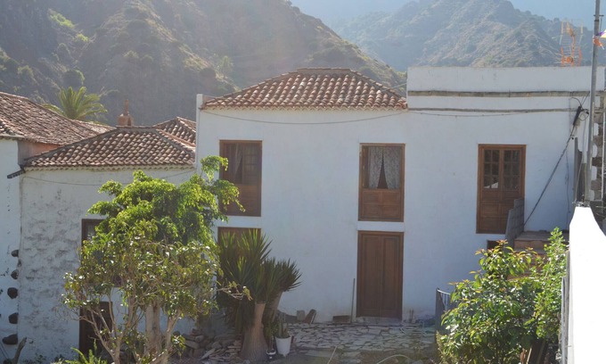 Hermigua Cottage | Casa Bayoll - historic house - 8 PAX - WiFi