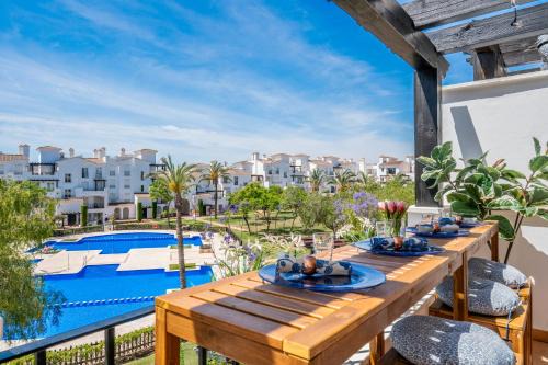 Roldan Apartment | Casa Albatros - Poolside Retreat