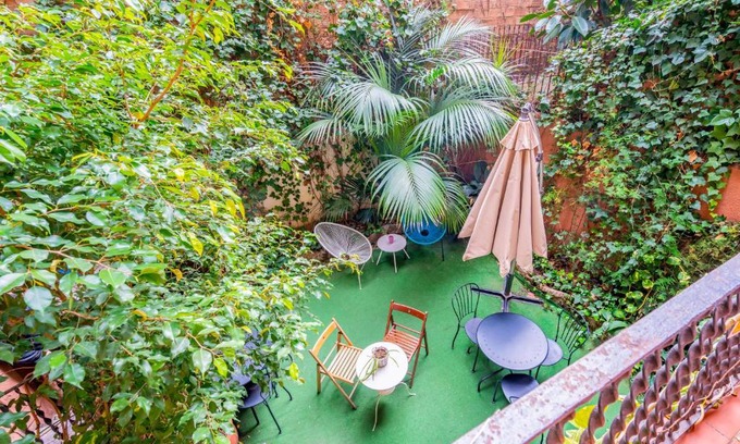 L'Antiga Esquerra de l'Eixample Hostel | Casa Barcelo Hostel Barcelona