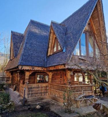 Sinaia Ski Chalet | Casa Botiza - CĂTUN