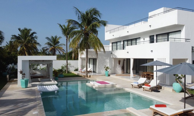 Nianing Villa | CASA CARAN - 75m from the beach - luxury - 8p - electr. incl. - private pool