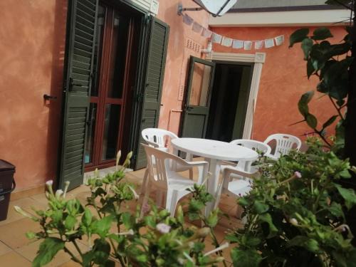 Roseto degli Abruzzi Apartment | Casa con giardino a due passi dal mare