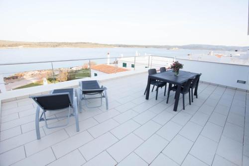 Fornells Apartment | Casa con vistas en Fornells 2