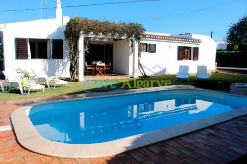Tavira Villa | Casa da Hera in Tavira by Wave Algarve