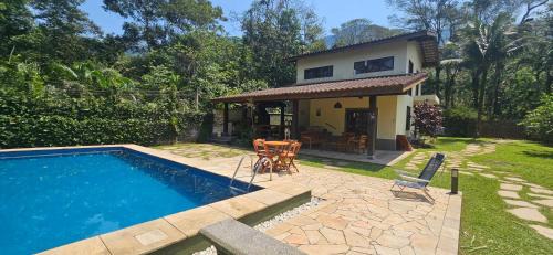 Maresias House | Casa da Josie em Maresias com piscina no pé da Mata Atlântica - 4 quartos