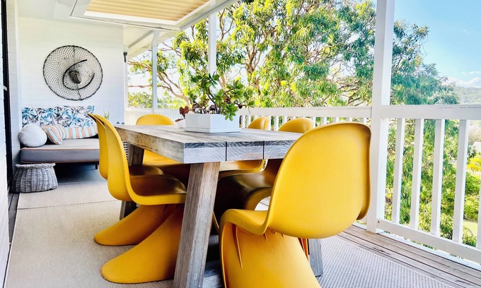 Newport Apartment | Casa de Piña, 700 mts to Newport Beach, headland views, spacious 2 bedrm apt.