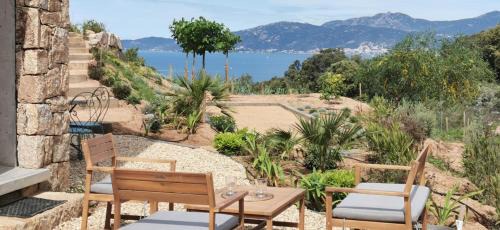 Pietrosella House | Casa FIORI - 2 personnes - Vue mer