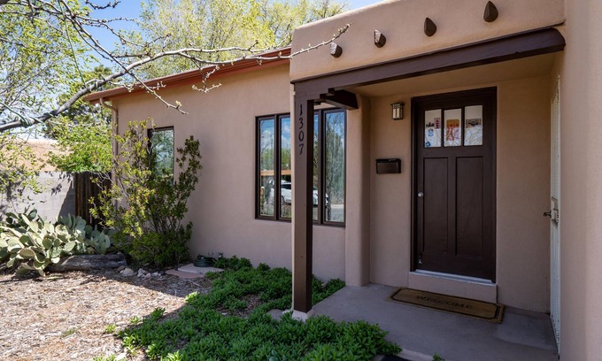 Southside Cottage | Casa Lujan