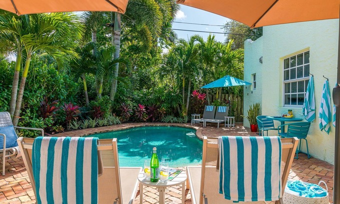 Flamingo Parks House | Casa Mía - Palm Beach Boho Escape