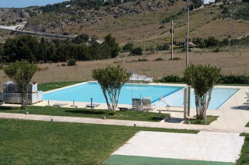 Macari House | Casa Mirea di Teti con piscina a Macari