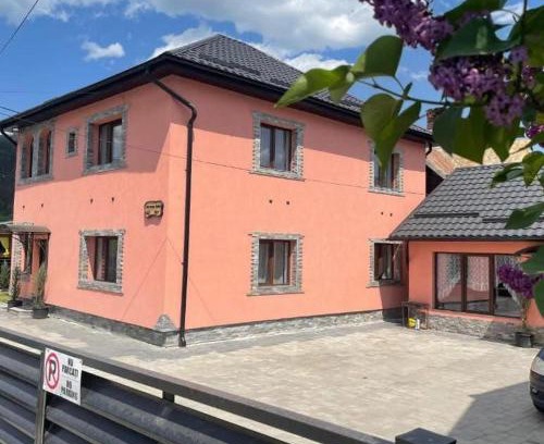 Campulung Moldovenesc House | Casa Rarăului