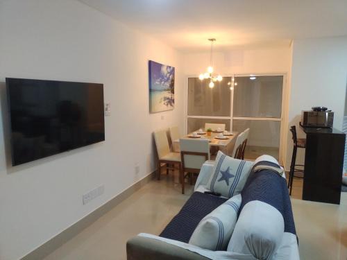 Balneario Cidade Atlantica House | CASA SETE ENSEADA AR COND Suíte E ESTACIONAMENTO GRÁTIS e uma ótima localização na enseada