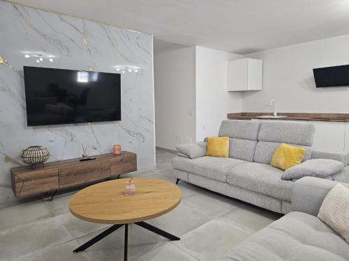 La Solana House | Casa Vencejo & Casa Citrina