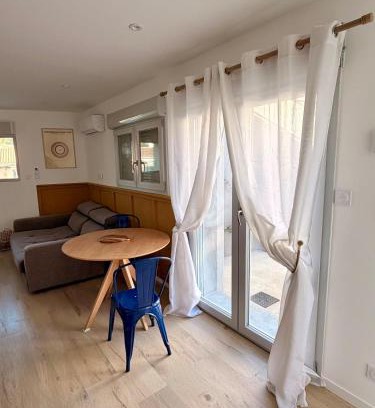 Saint-Paul-Trois-Chateaux Apartment | Casa V&M