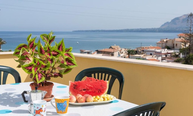 Trappeto Apartment | Casa Viola - a 100 metri dal mare