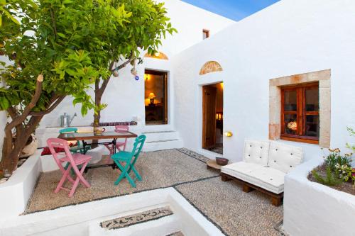 Lindos House | CasaLindos Cottage