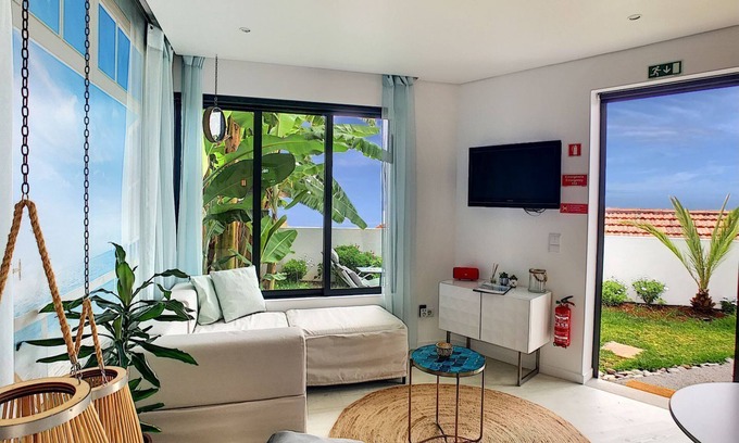 Santa Maria Maior House | Casinha Atlântica by LovelyStay