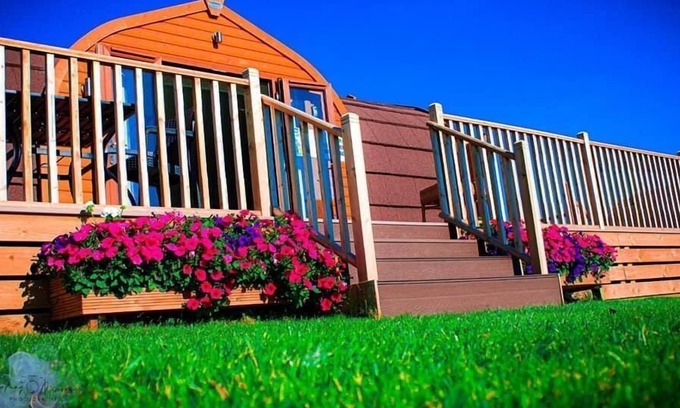 Hayton Cabin | Castle Brae Pod with hot tub, Hayton, Near Hadrian's Wall and Talkin Tarn