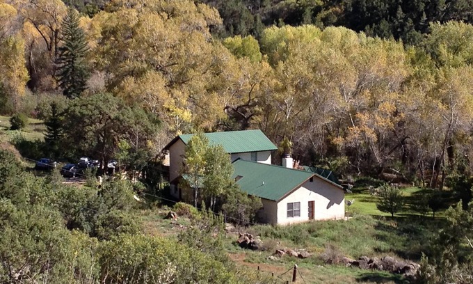 Carbondale House | Cattle Creek Mountain Haven