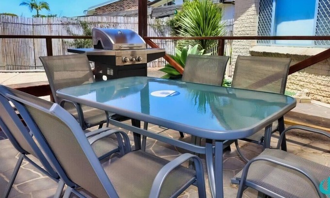 Caves Beach House | Caves Getaway - pool, beach, DOG friendly & air-conditioned for comfort