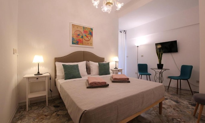 Bari City Centre House | CAVOUR & SAVOIA