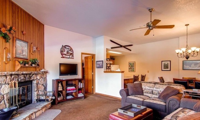 Wildernest Condo | Cc102 Buffalo Ge 2 Bedroom Condo by Redawning