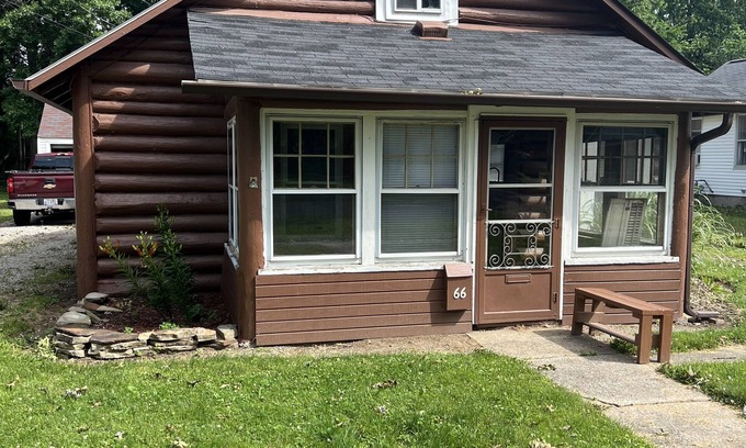 Norwalk Cabin | Cedar point/Kalahari Summit Raceway Getaway