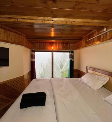 Theog Hotel | CedarNest by Yoshika With Bonfire
