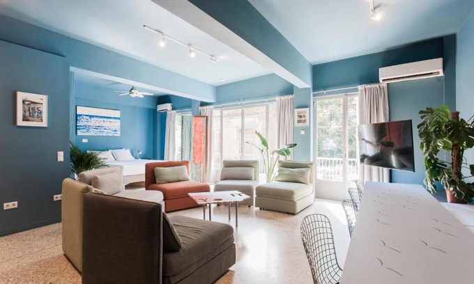 Psirri Apartment | Central and Comfy with Private Balcony and Rooftop Access - CT3
