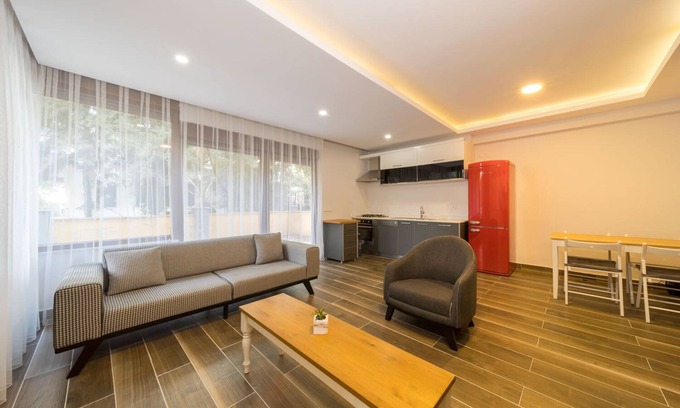 Muratpasa Apartment | Central and Modern Flat in Muratpasa, Antalya