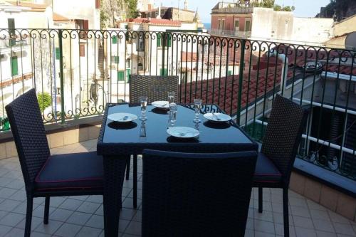 Cetara Apartment | Cetara House 1 on Amalfi coast - Happy Rentals