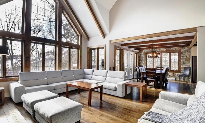 Stoneham Ski Chalet | Chalet 24 Chemin des Skieurs