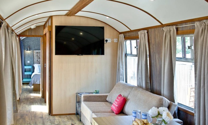 Dawlish Warren Ski Chalet | Chalet ∙ 3 bedrooms ∙ 6 guests